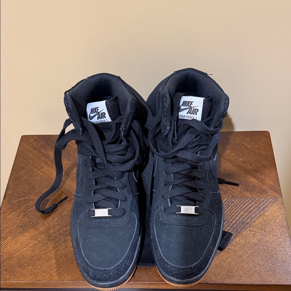 Nike Air Force 1 Black Sneakers